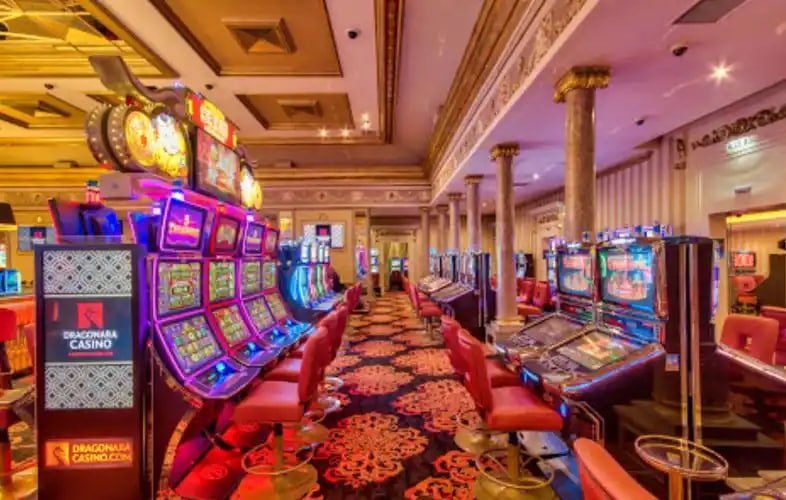 Giao diện game slot online hấp dẫn với nhiều chủ đề tại low go